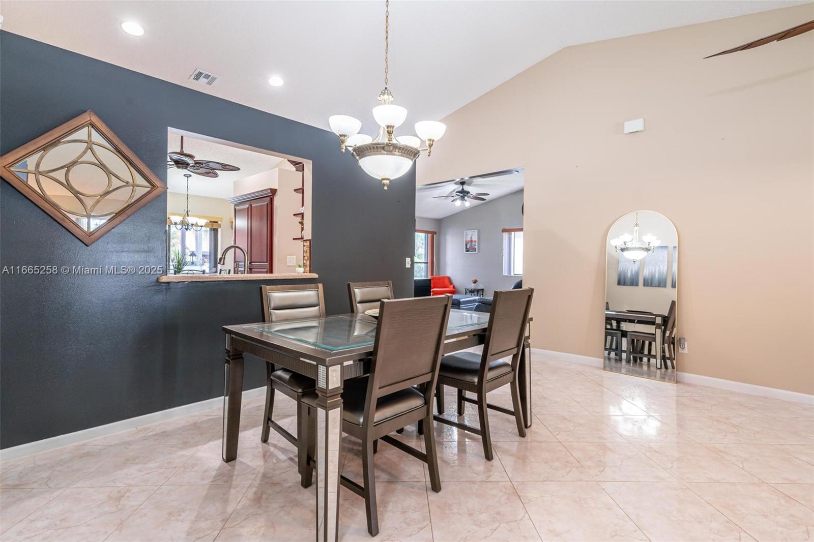 7037 Marlberry Ln, Tamarac, Florida image 20
