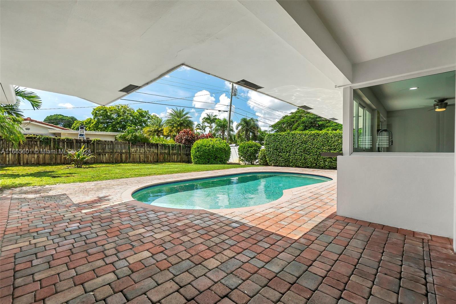 516 NW 28th St, Wilton Manors, Florida image 26