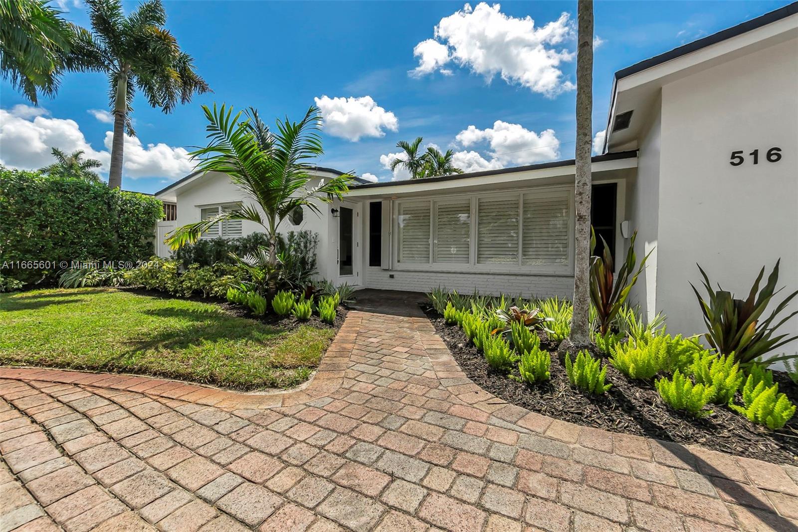 516 NW 28th St, Wilton Manors, Florida image 3