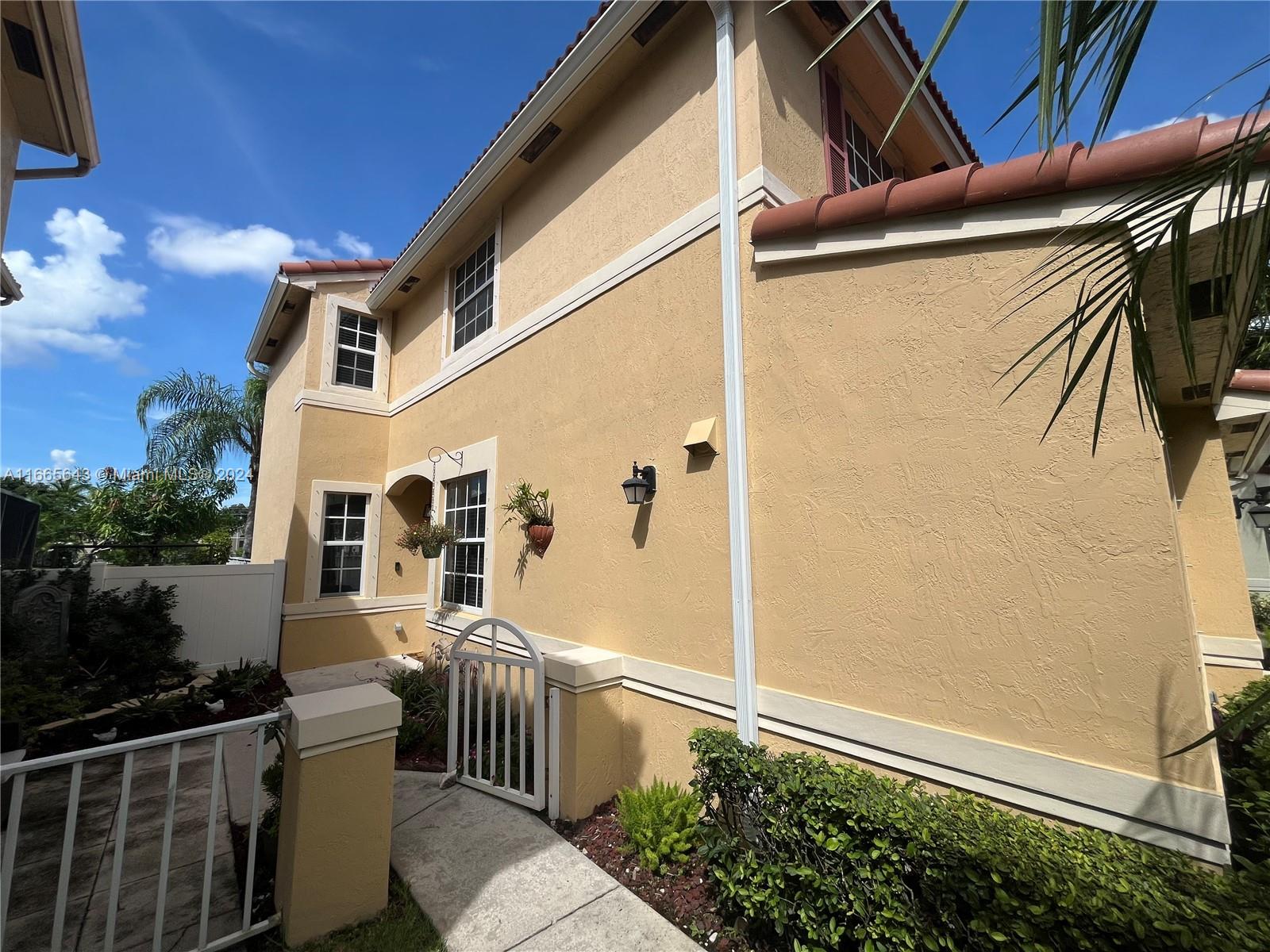 11139 NW 46th Dr, Coral Springs, Florida image 3