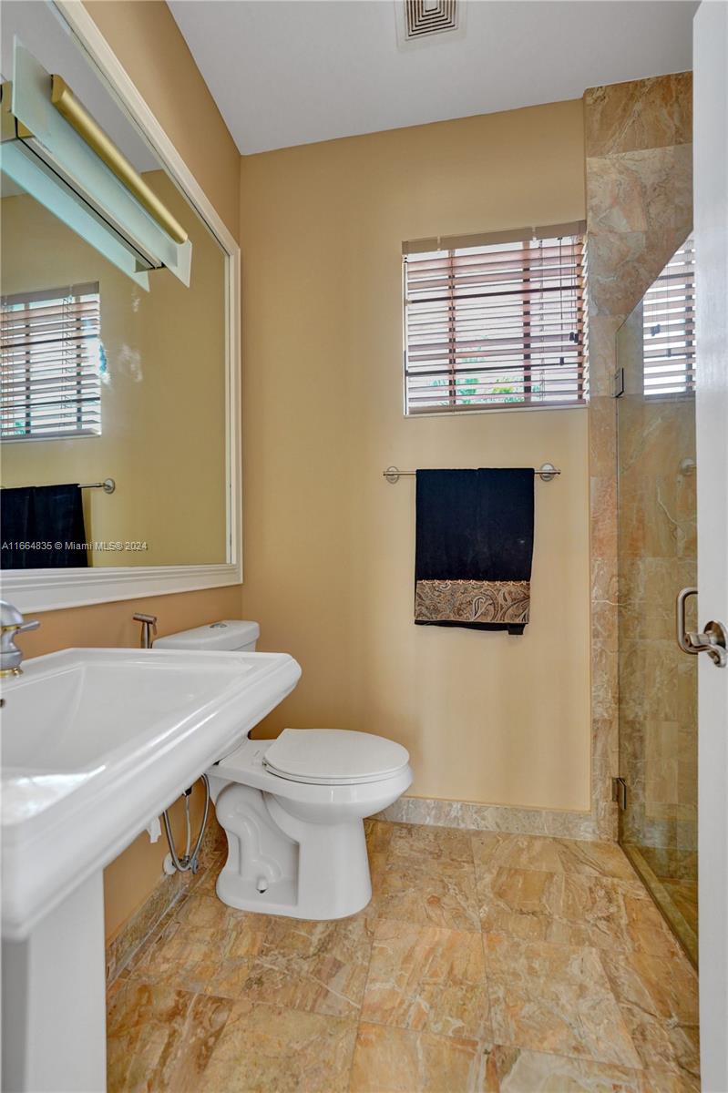 3910 SW 186th Ter, Miramar, Florida image 30