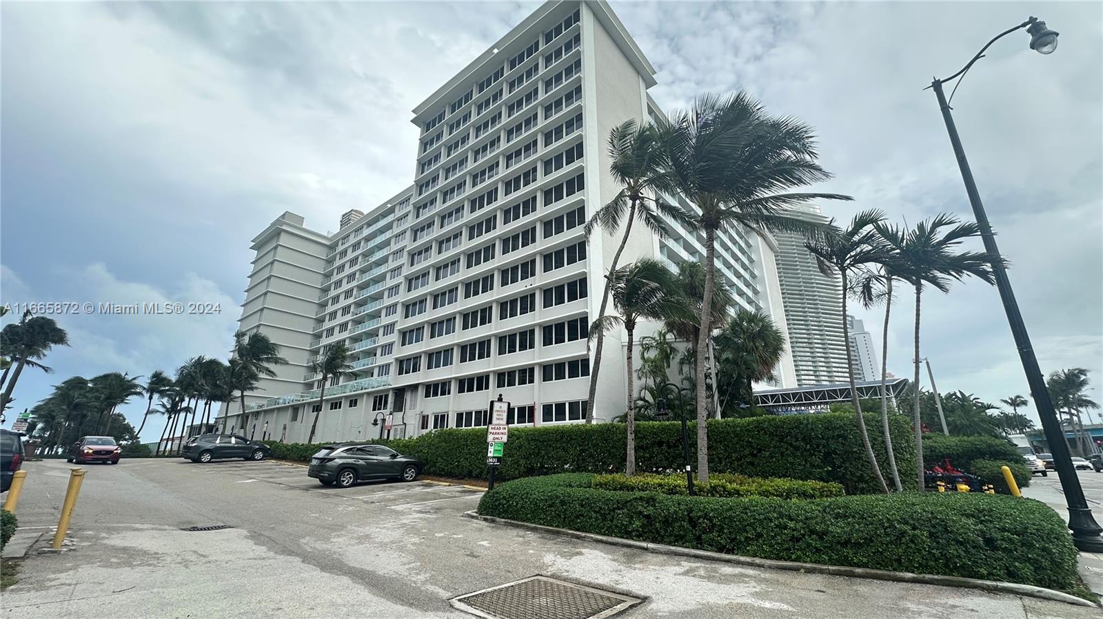 19201 Collins Ave #628, Sunny Isles Beach, Florida image 20