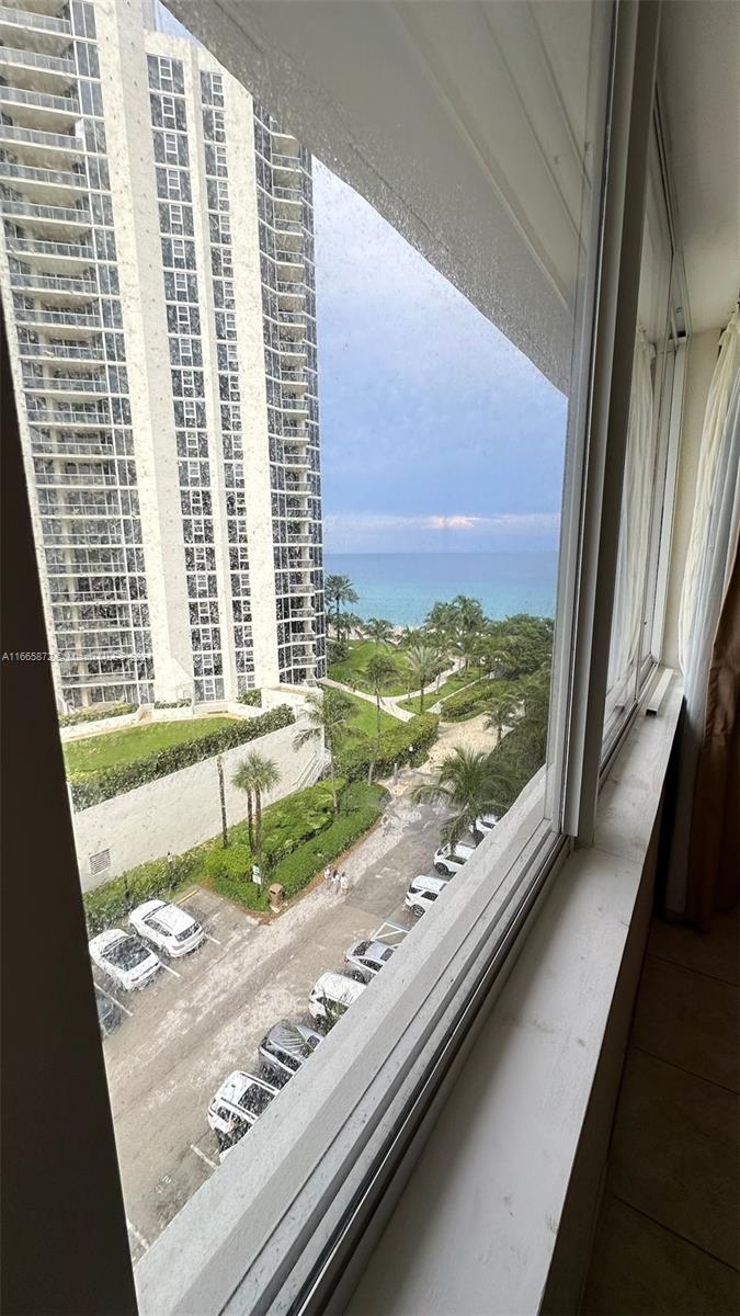 19201 Collins Ave #628, Sunny Isles Beach, Florida image 3