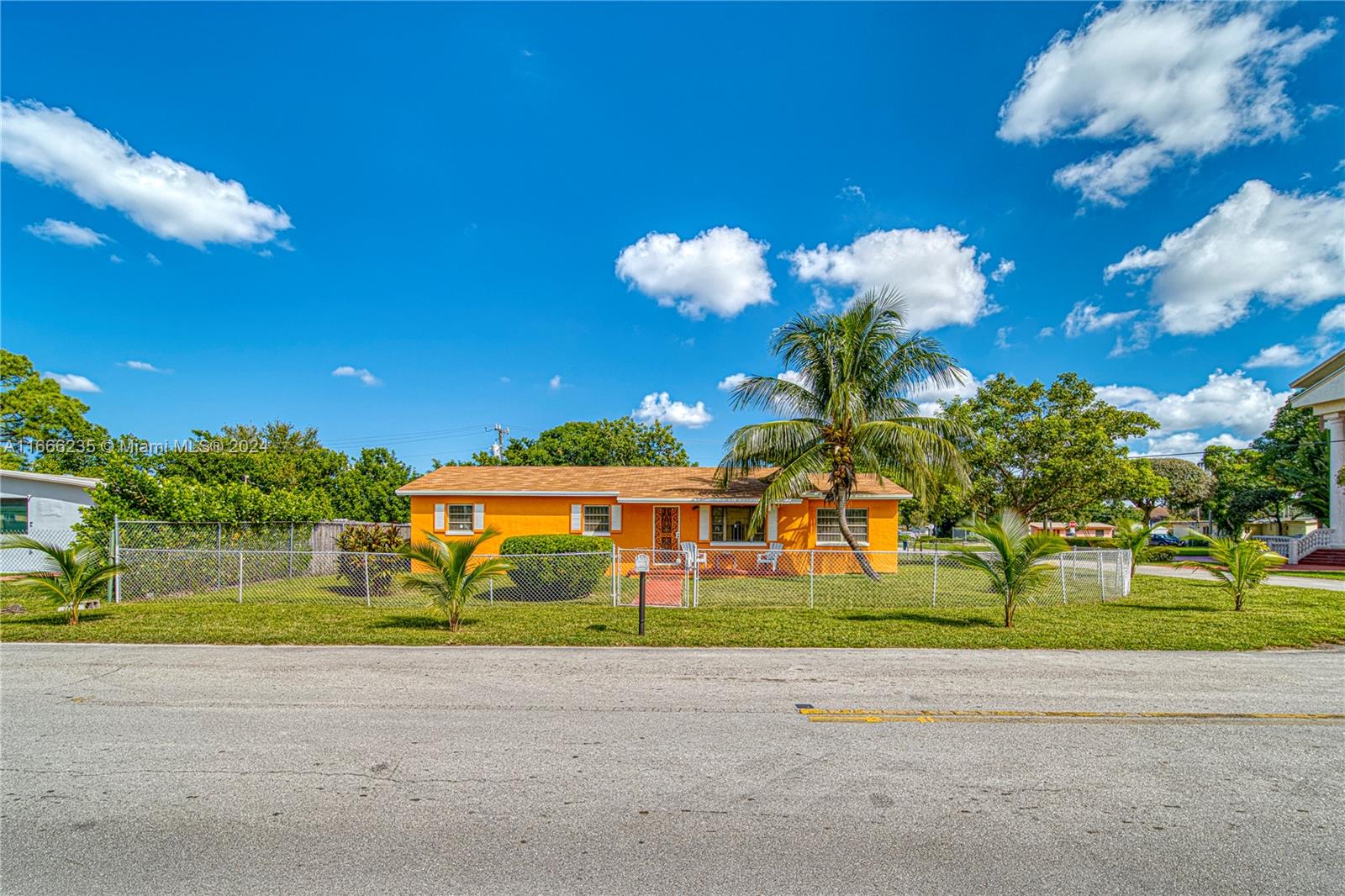 3401 NW 213th St, Miami Gardens, Florida image 1