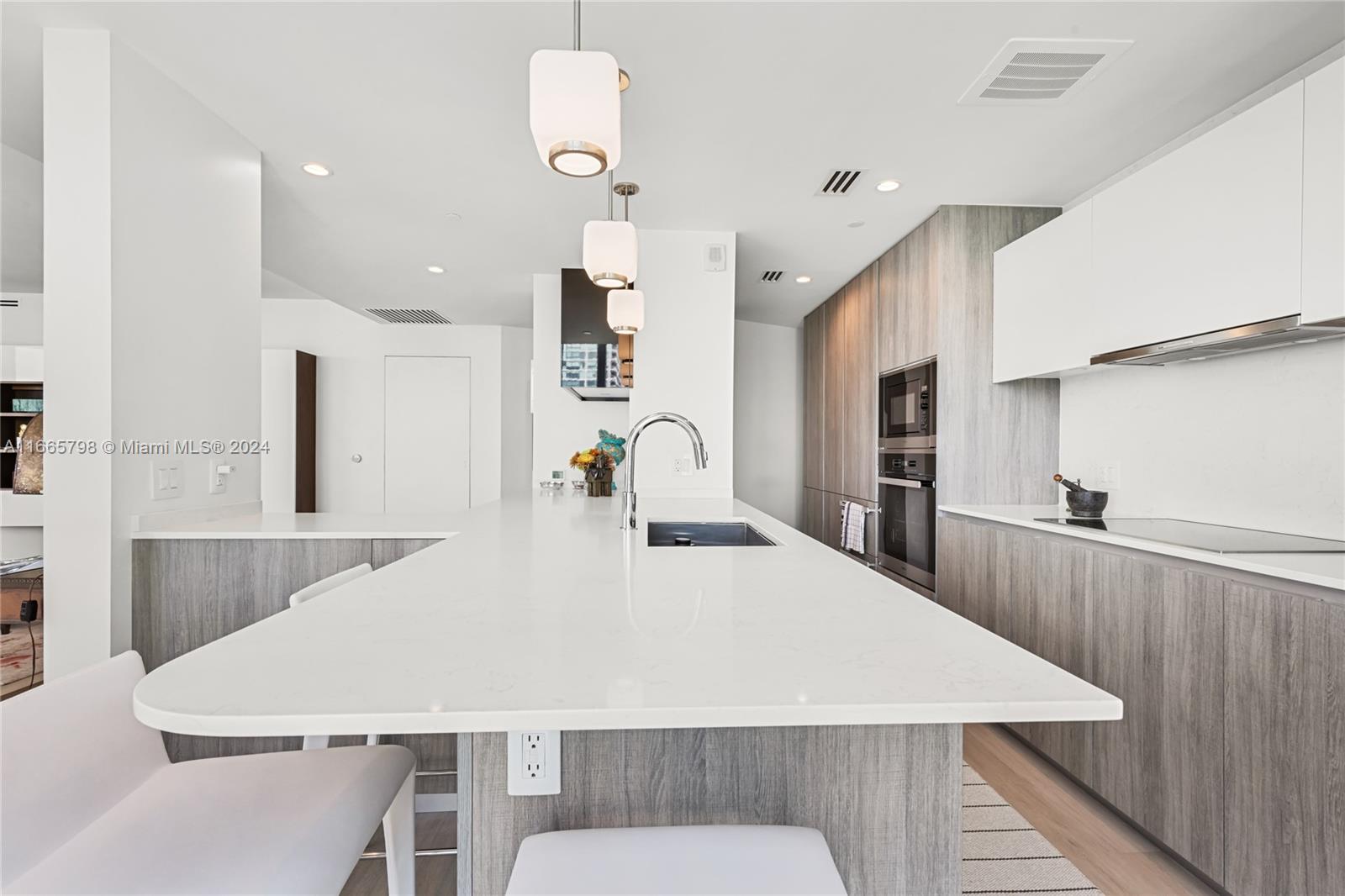 2900 NE 7th Ave #2402, Miami FL 33137