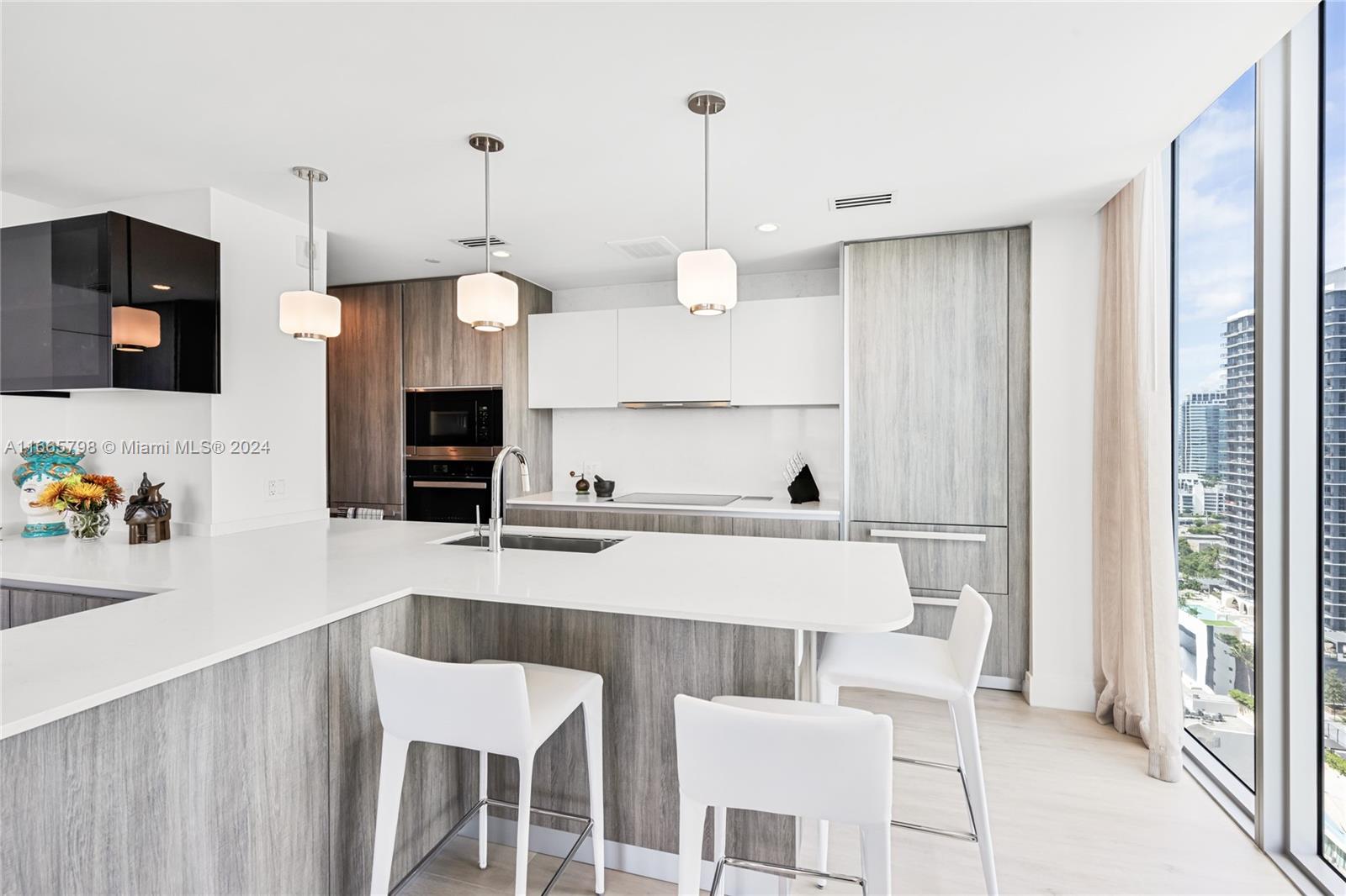 2900 NE 7th Ave #2402, Miami FL 33137