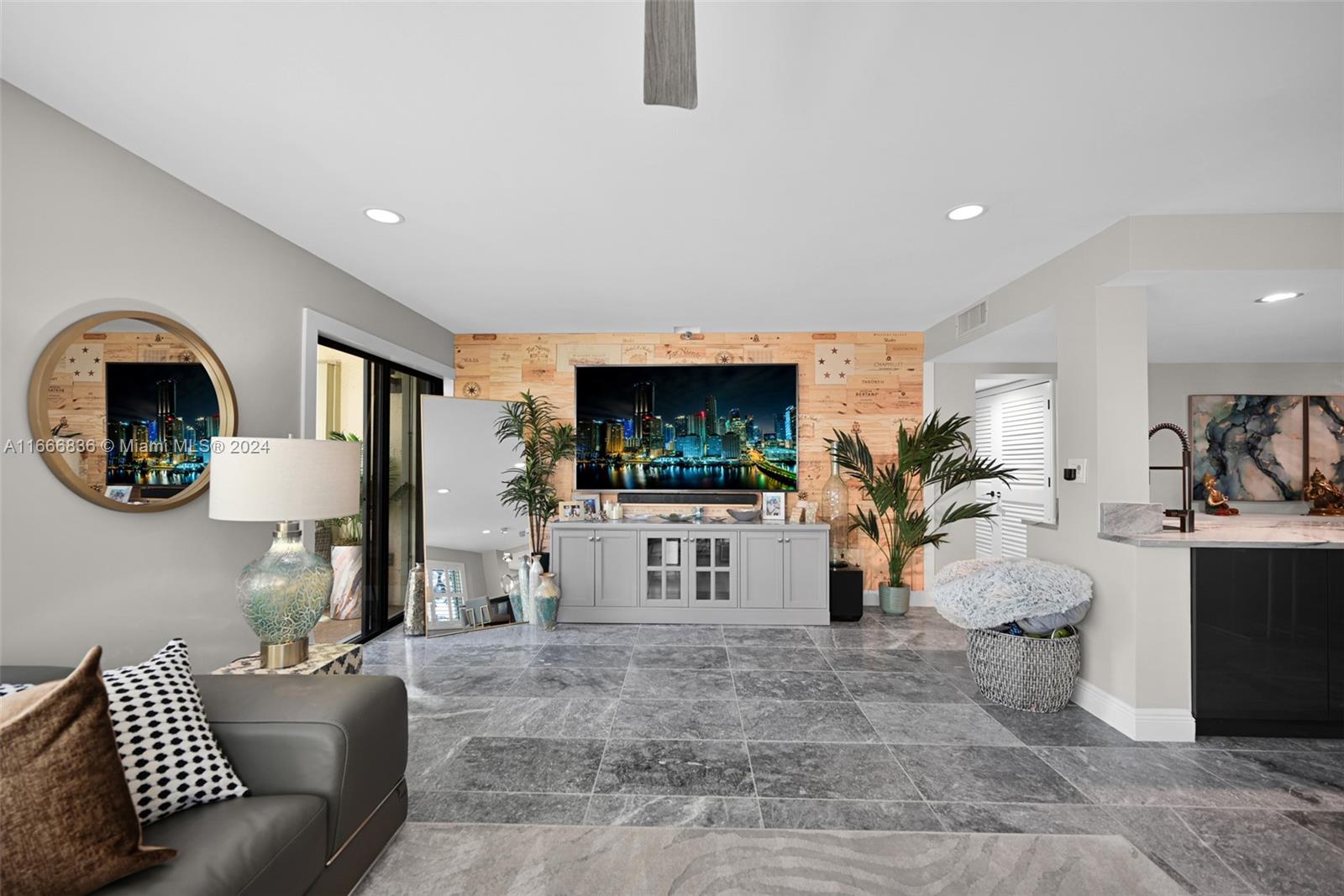 372 Golfview Road #201, North Palm Beach, Florida image 23