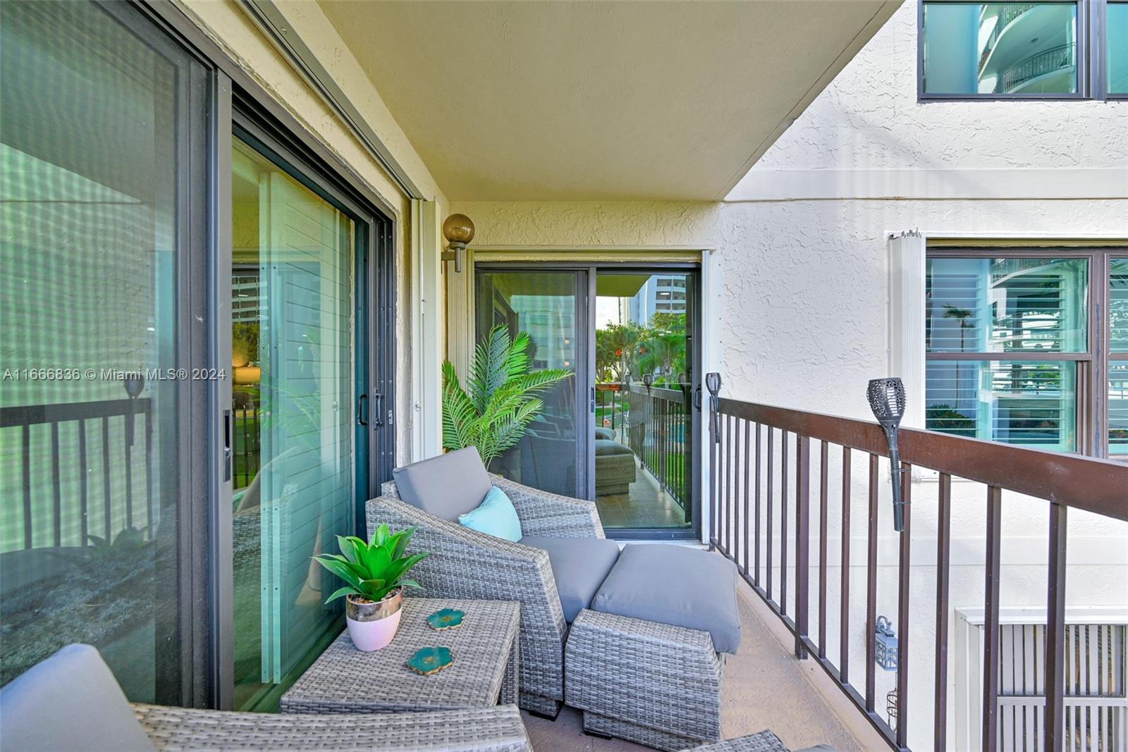 372 Golfview Road #201, North Palm Beach, Florida image 44