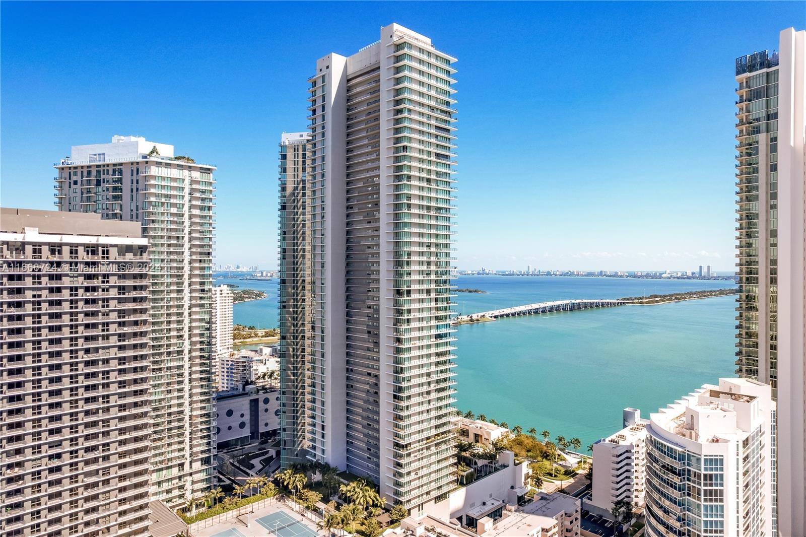 480 NE 31st St #3005, Miami FL 33137