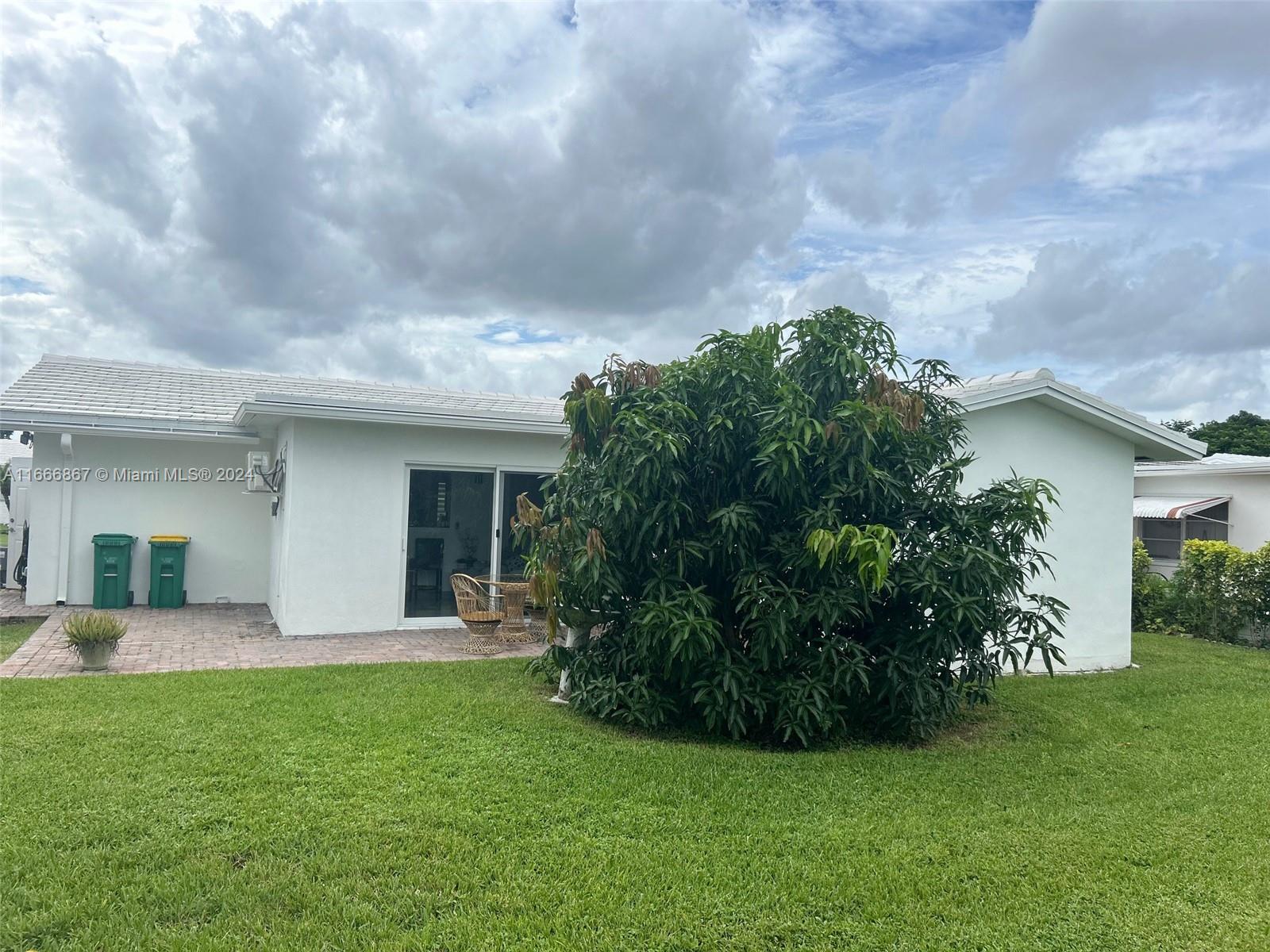 6707 NW 71st St, Tamarac, Florida image 18