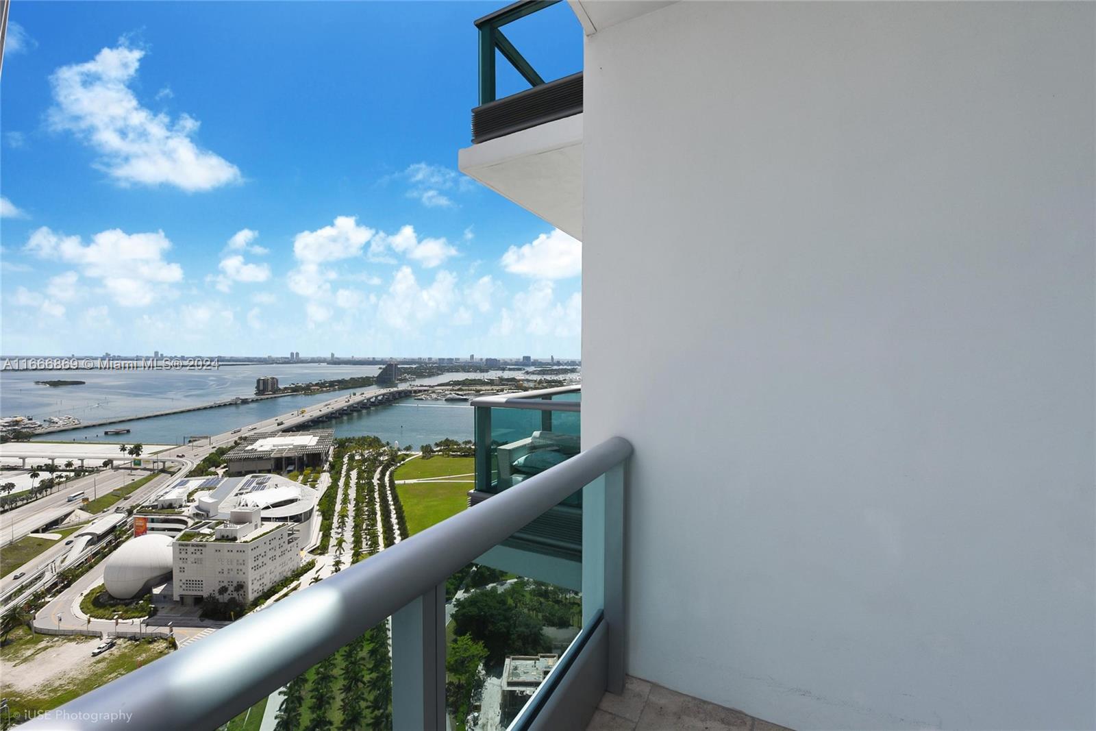 900 Biscayne Bay Unit 3510 is a spacious 1,140-SF condo offering 1 bedroom, large den, 2 full bathrooms & an expansive terrace overlooking Biscayne Bay. This unit features 10-foot ceilings, floor-to-ceiling windows/sliding glass doors, porcelain flooring, open-concept kitchen with marble countertops & stainless-steel appliances, master bath with glass-enclosed wet room with rain shower & soaking tub & in-unit washer/dryer. 900 Biscayne Bay amenities include a new sundeck with pool, lap pool, BBQ & bar, full-service spa, fitness center, yoga/spinning room, business center, club room, theater, valet & concierge. Ideally located in the heart of Downtown Miami, steps from Museum Park, Frost Science Museum, Perez Art Museum, Kaseya Center, Adrienne Arsht Center & Miami Worldcenter.