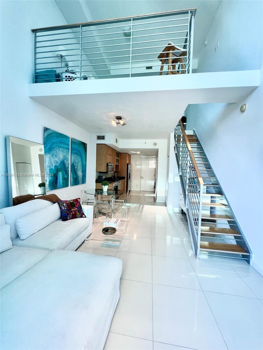 60 SW 13th St #2806, Miami FL 33130