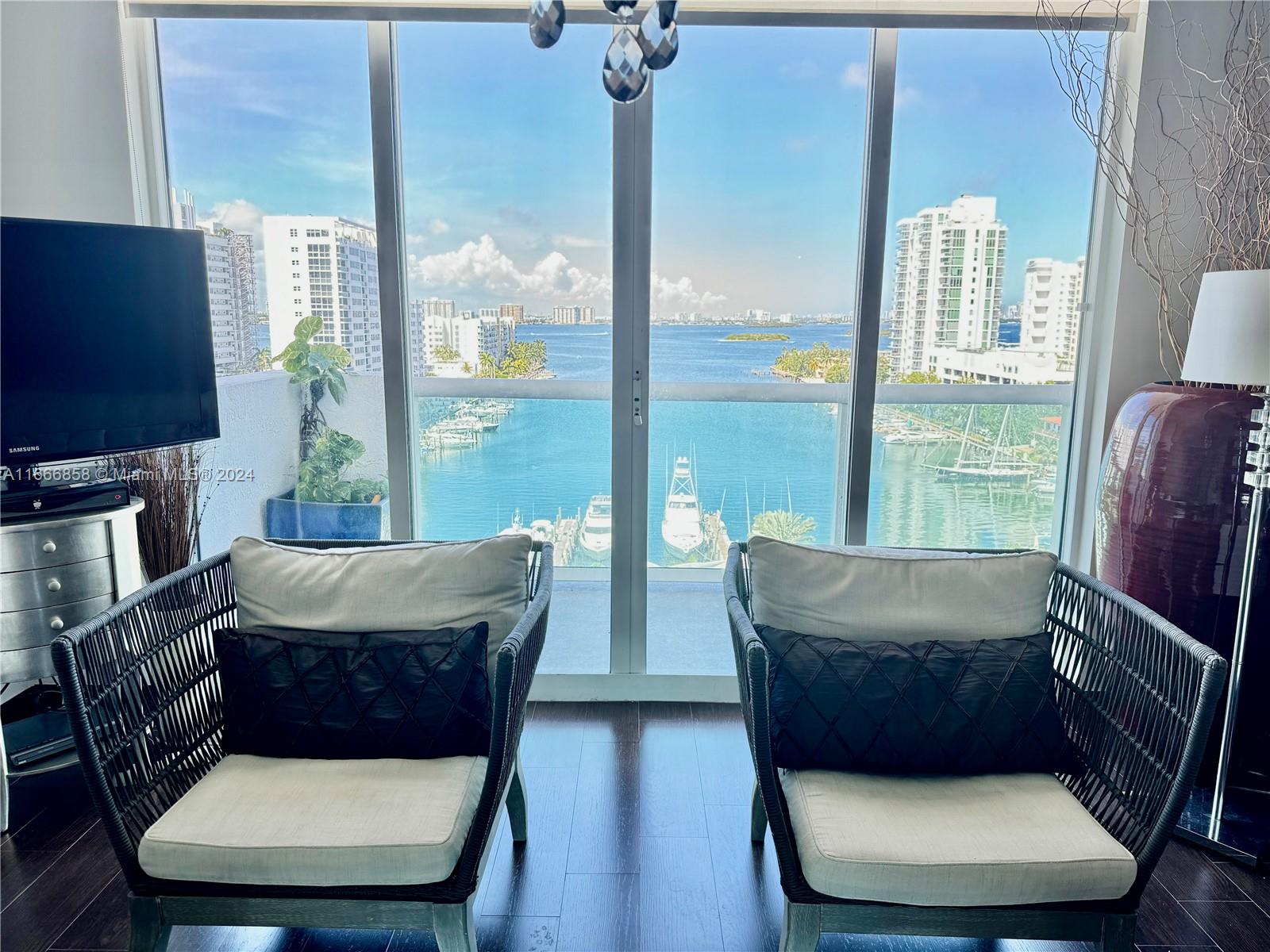 7900 Harbor Island Dr #1014, North Bay Village FL 33141