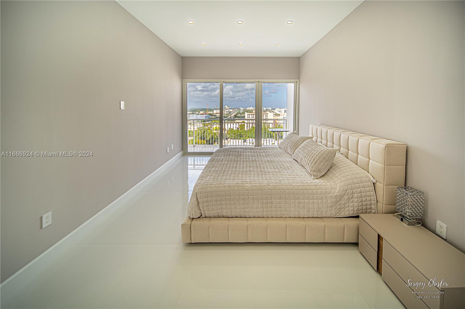 18011 Biscayne Blvd #PH04, Aventura, Florida image 13