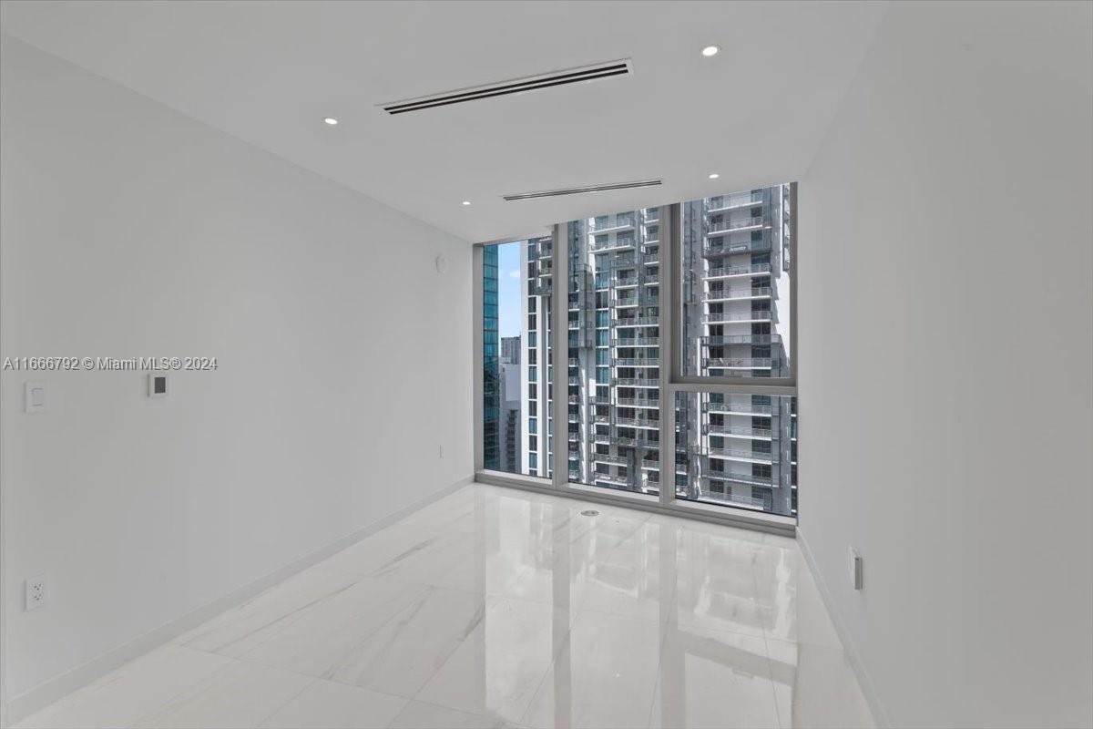 300 Biscayne Blvd Way #3403, Miami, Florida image 33