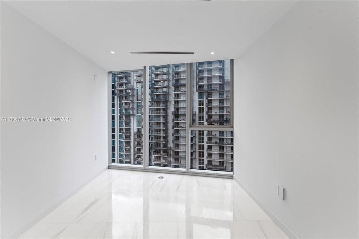 300 Biscayne Blvd Way #3403, Miami, Florida image 34