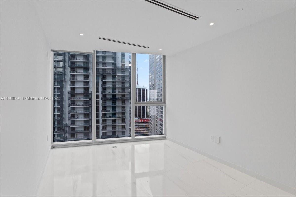 300 Biscayne Blvd Way #3403, Miami, Florida image 35