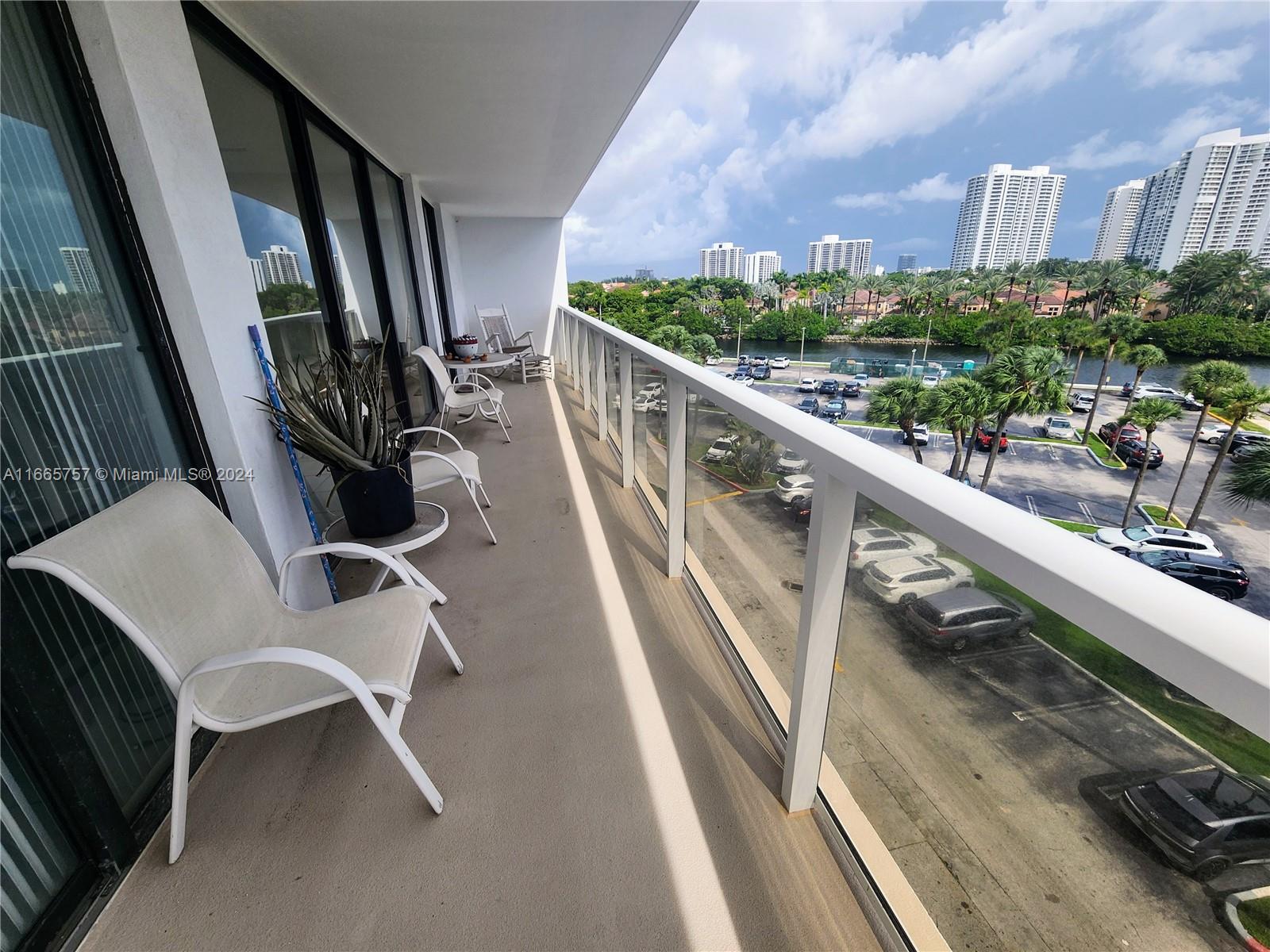 3731 N Country Club Dr #521, Aventura, Florida image 15