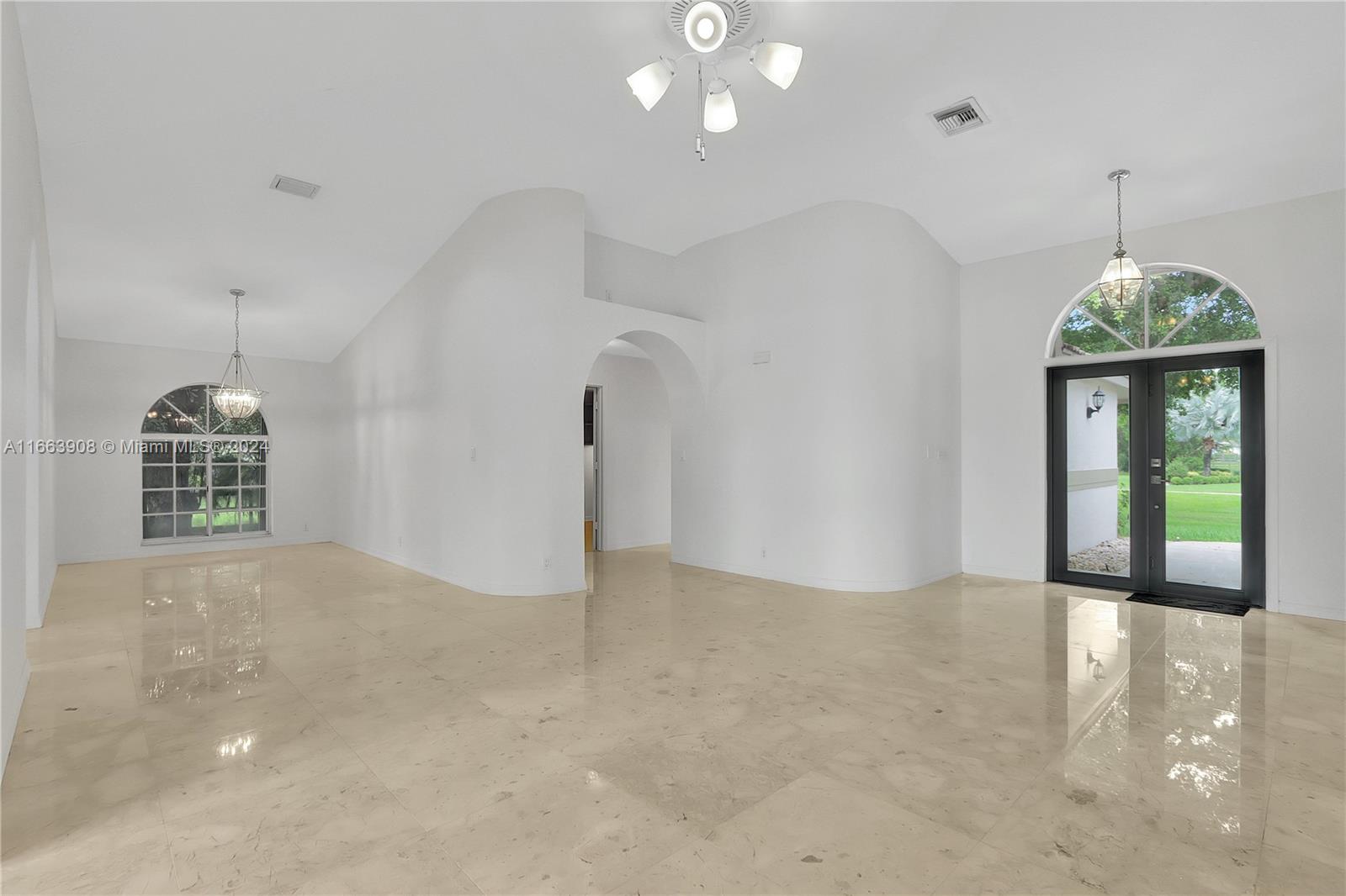 20506 SW 54th Pl, Pembroke Pines, Florida image 9