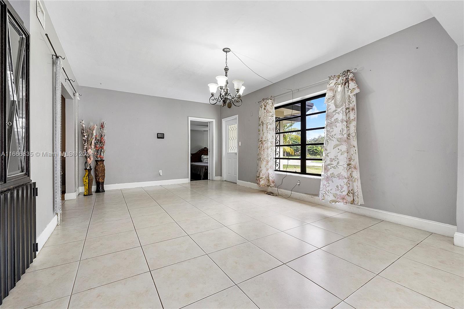 17180 NE 18th Ave, North Miami Beach, Florida image 6