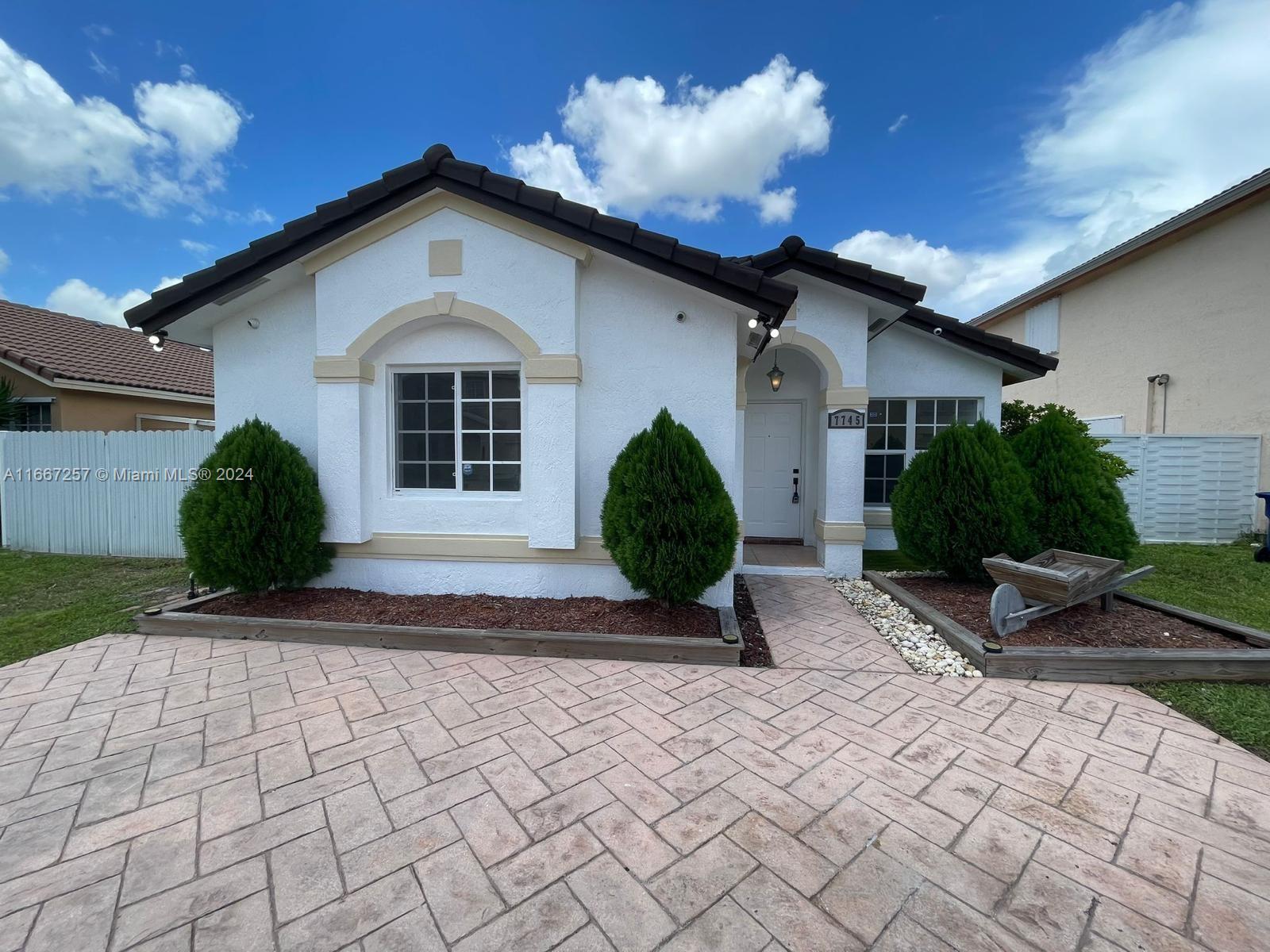 7745 NW 194th St, Hialeah, Florida image 2