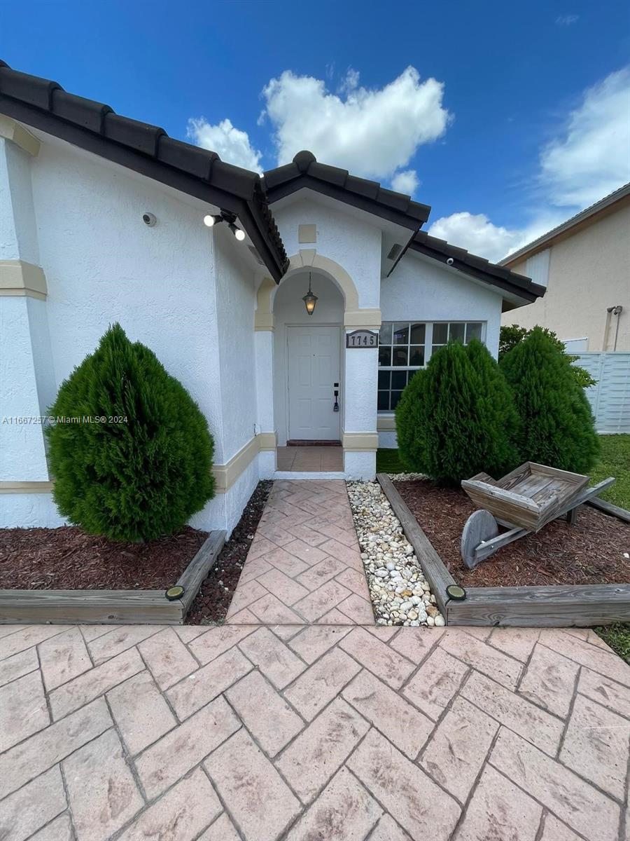 7745 NW 194th St, Hialeah, Florida image 4