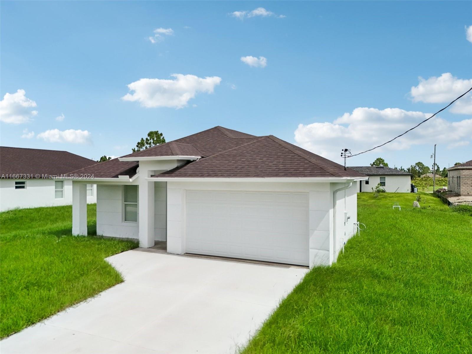 2807 59th St W, Lehigh Acres, Florida image 33