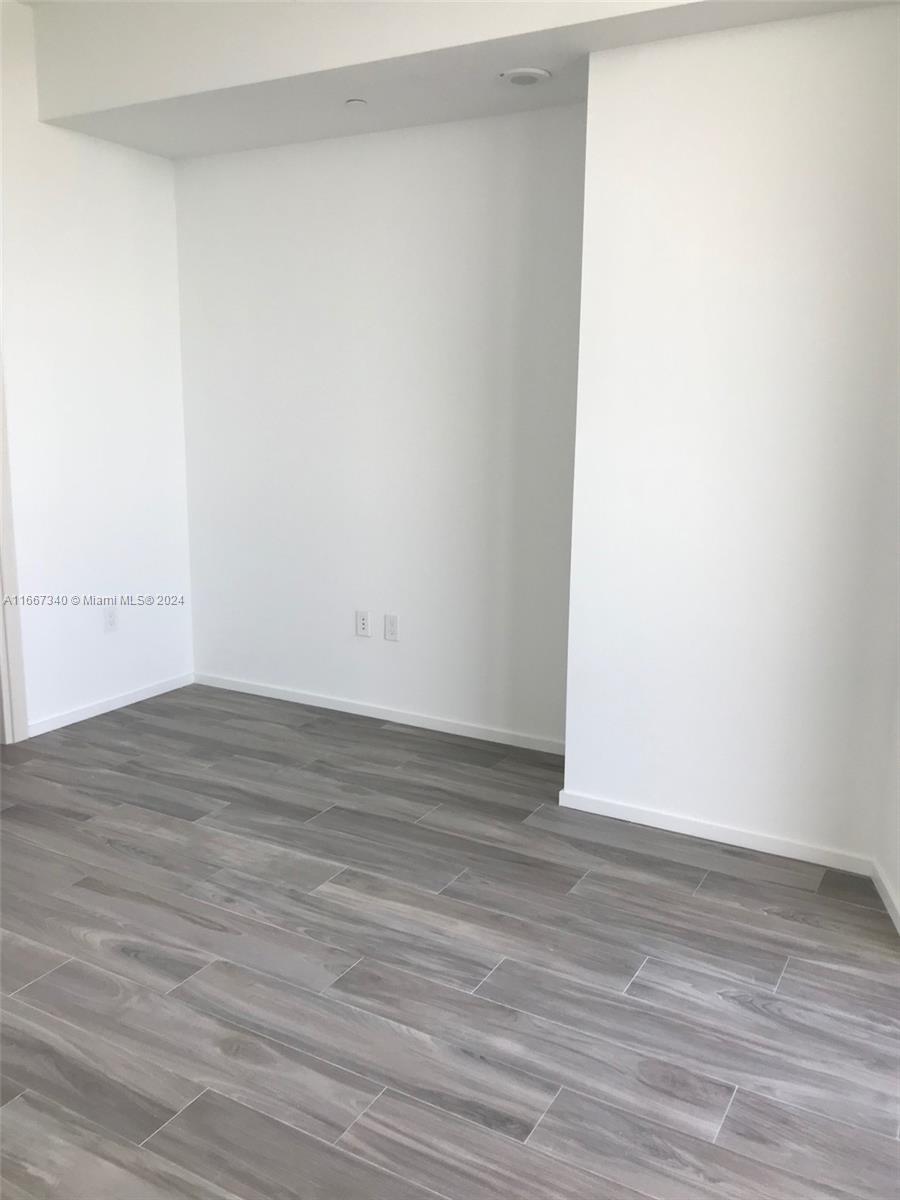 801 S Miami Ave #5502, Miami FL 33130