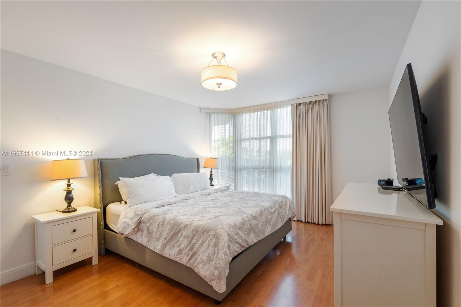 3530 Mystic Pointe Dr #308, Aventura FL 33180