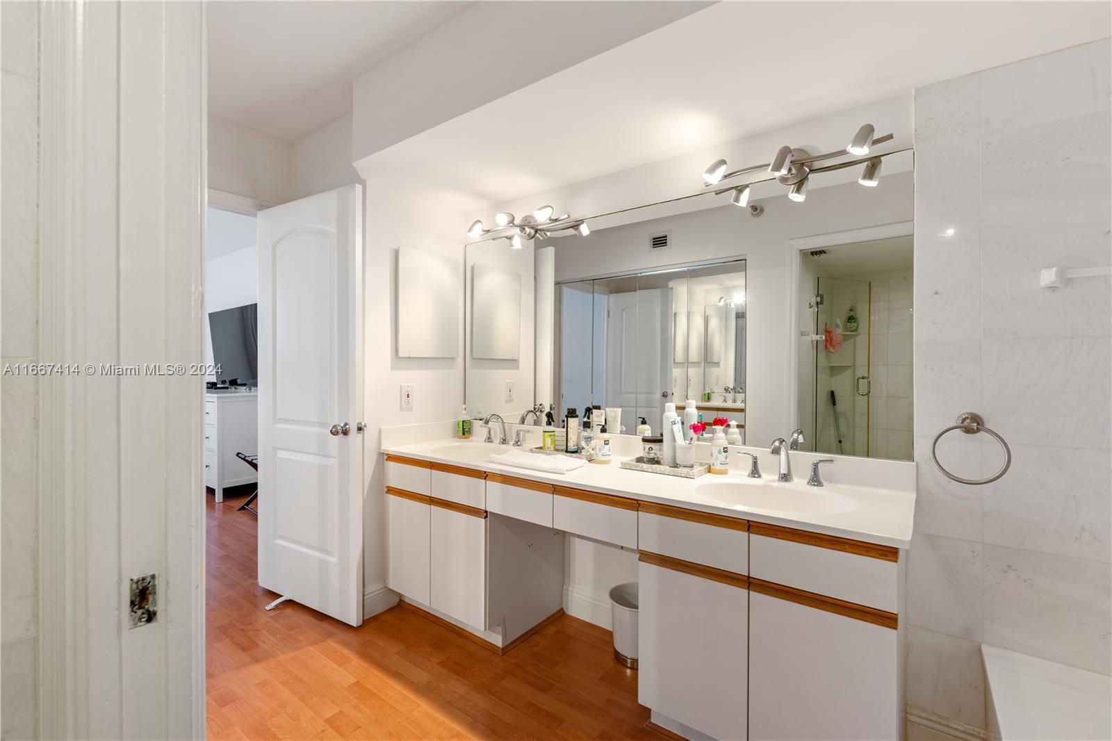 3530 Mystic Pointe Dr #308, Aventura FL 33180