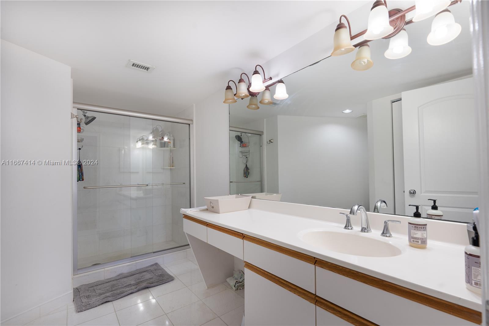 3530 Mystic Pointe Dr #308, Aventura, Florida image 19