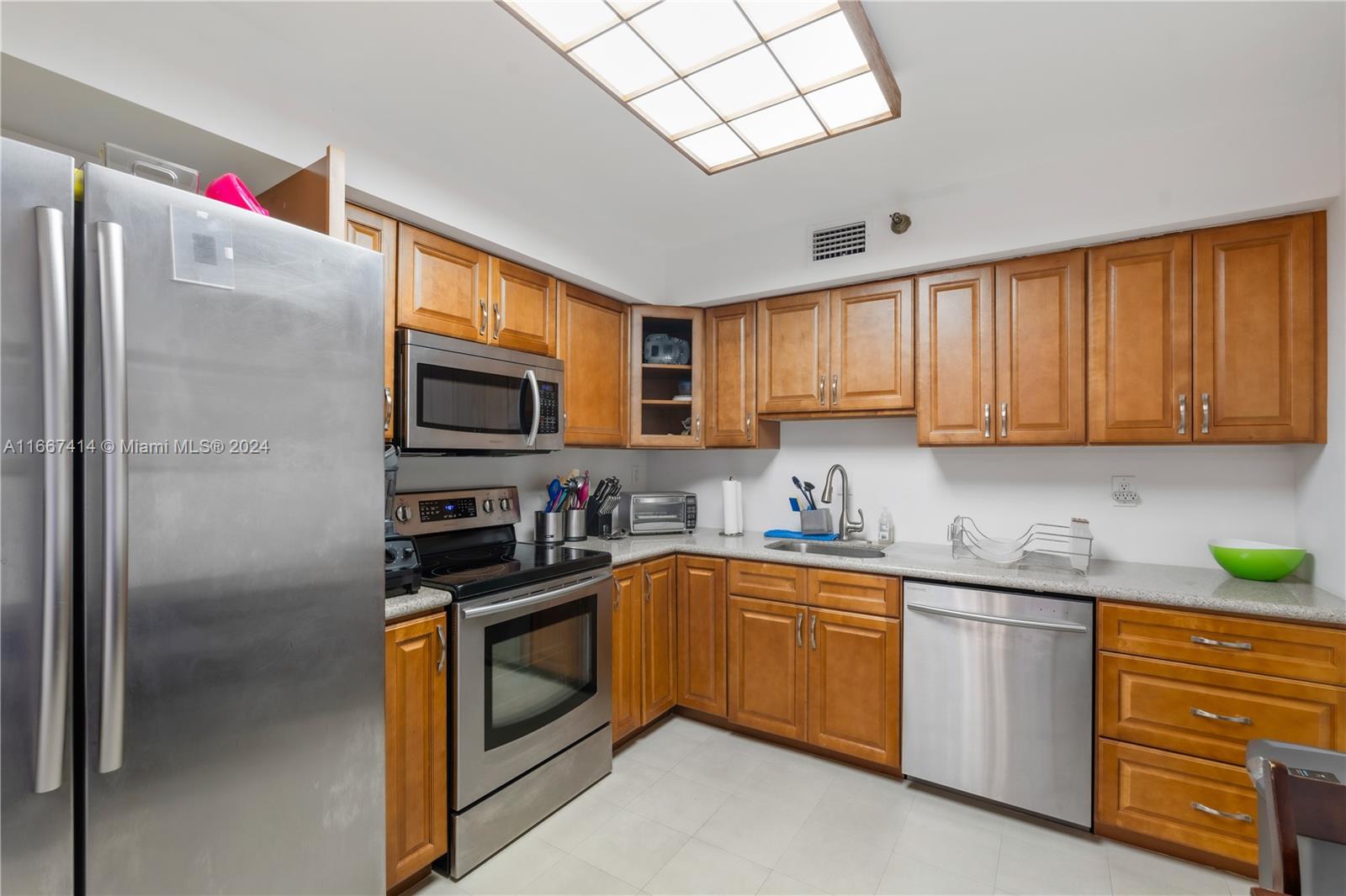 3530 Mystic Pointe Dr #308, Aventura FL 33180