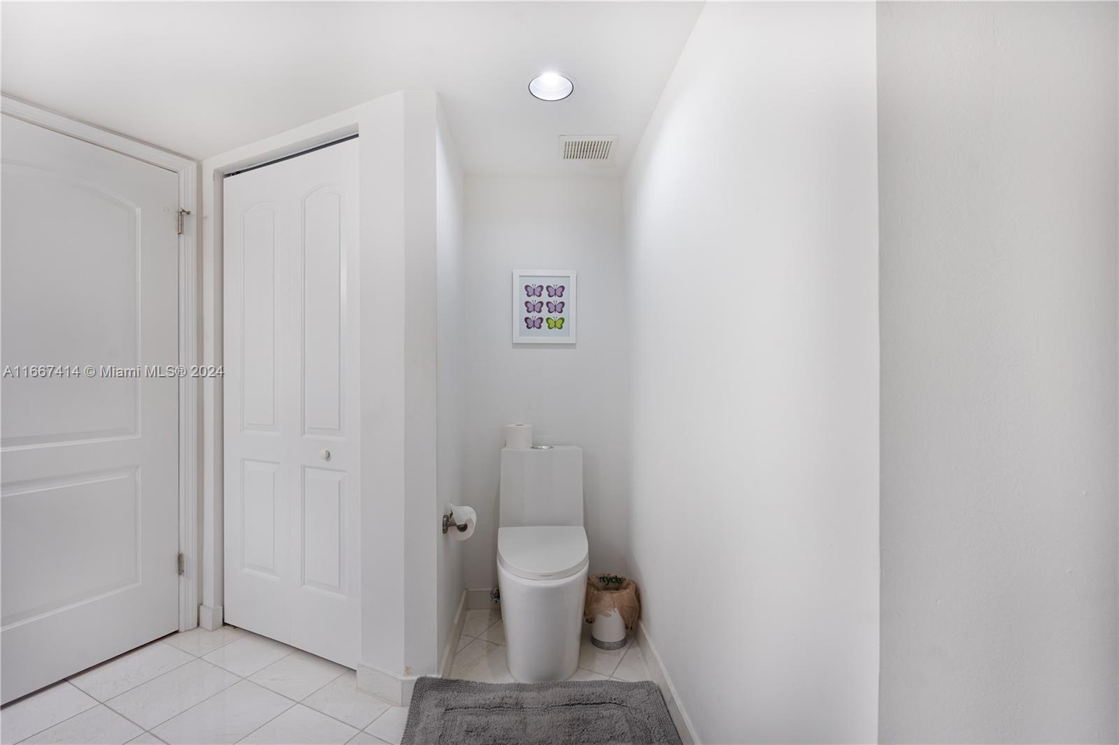 3530 Mystic Pointe Dr #308, Aventura FL 33180