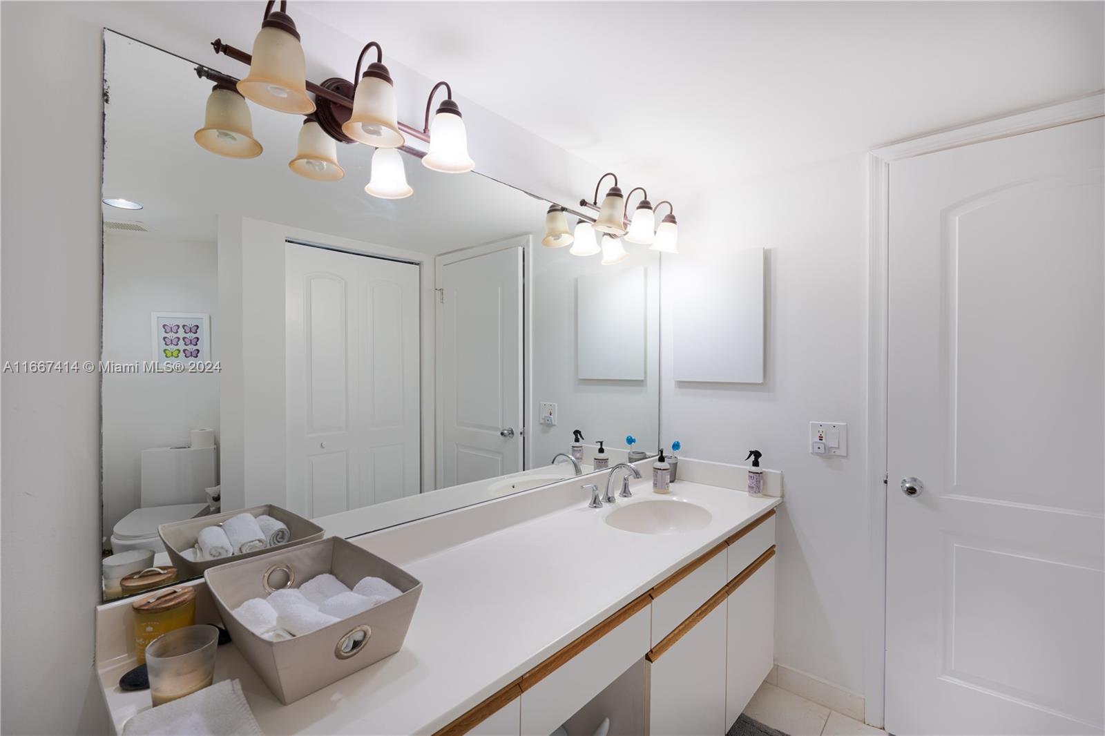 3530 Mystic Pointe Dr #308, Aventura FL 33180