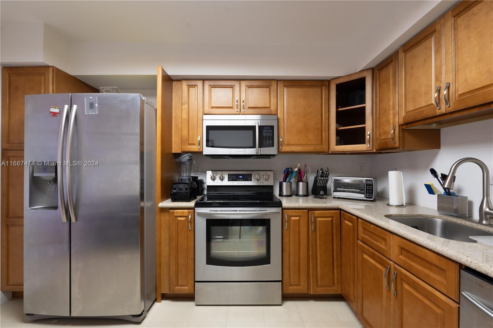 3530 Mystic Pointe Dr #308, Aventura FL 33180