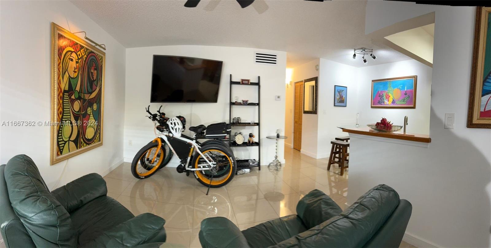 Residential, Hollywood, Florida image 1