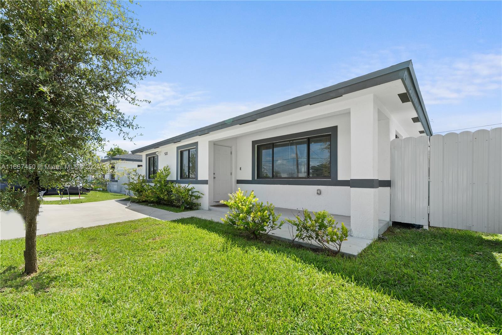 531 NW 15th St, Florida City, Florida image 3