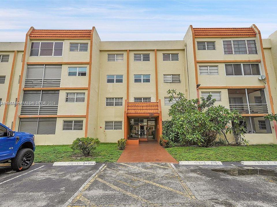 2401 NW 41st Ave #207, Lauderhill, Florida image 1