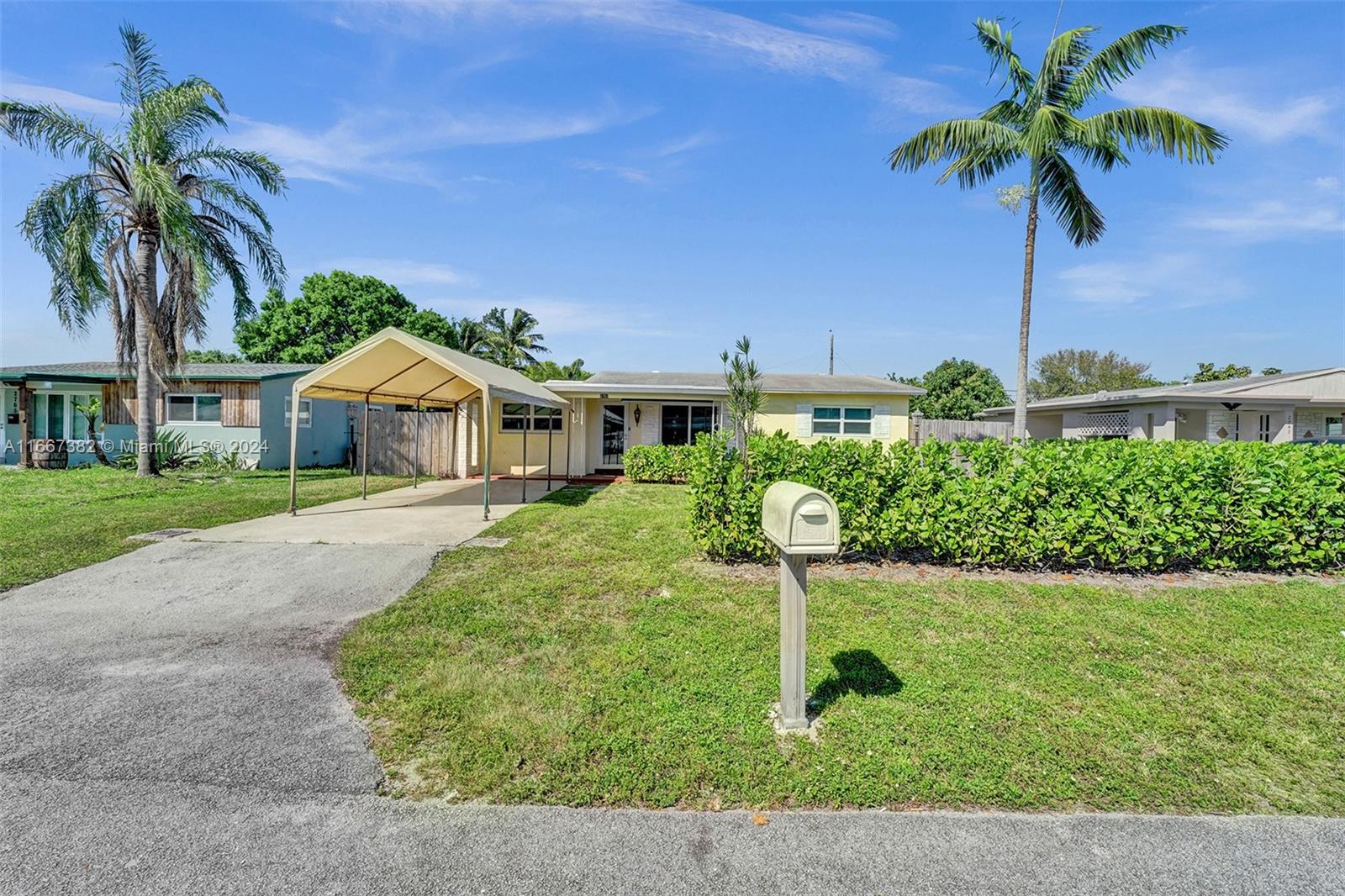 2757 SW 47th St, Dania Beach, Florida image 5