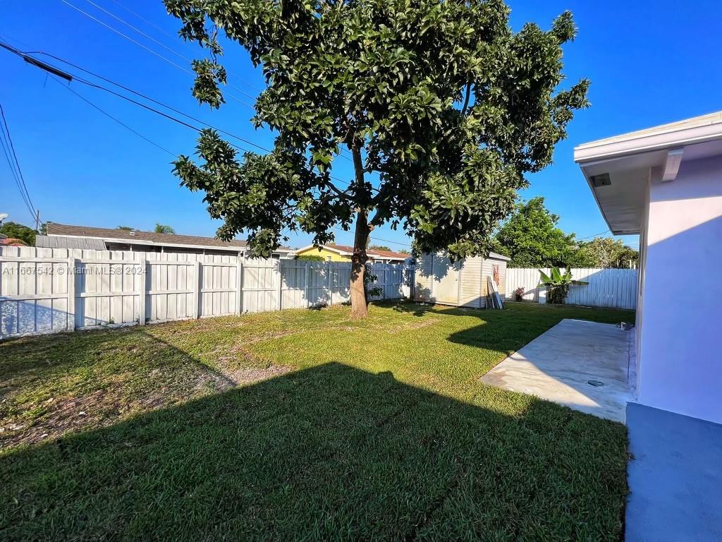 8481 NW 11th St, Pembroke Pines, Florida image 15