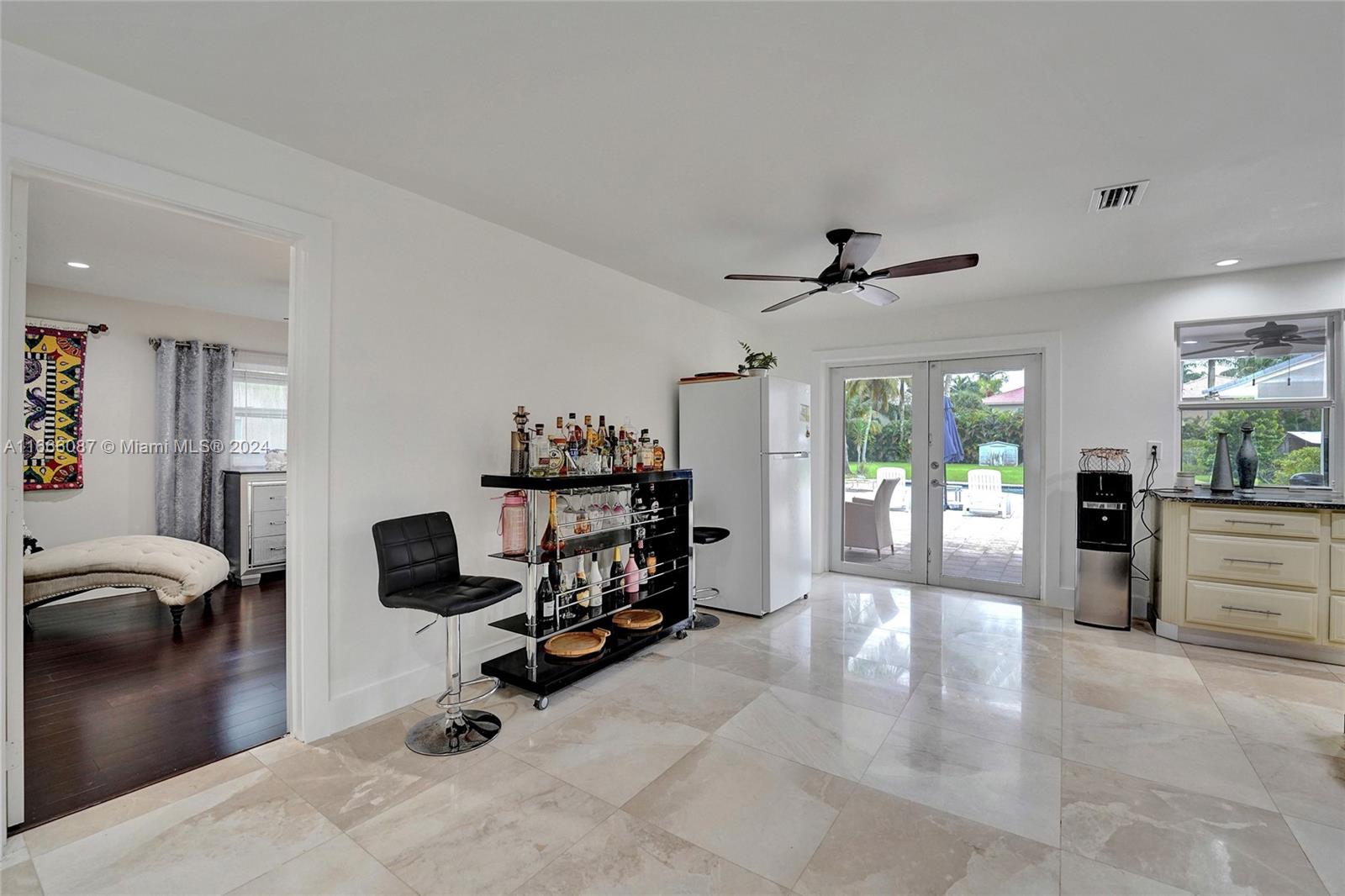 11700 NW 4th St, Plantation, Florida image 18