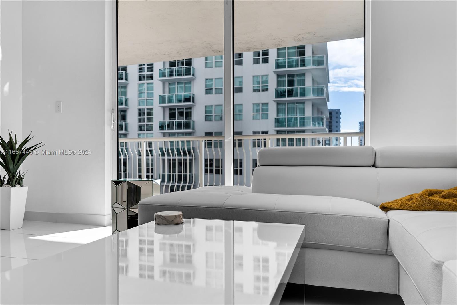 1200 Brickell Bay Dr #2017, Miami, Florida image 7