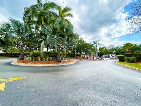 8297 Key Royal Lane #324, Naples, Florida image 34