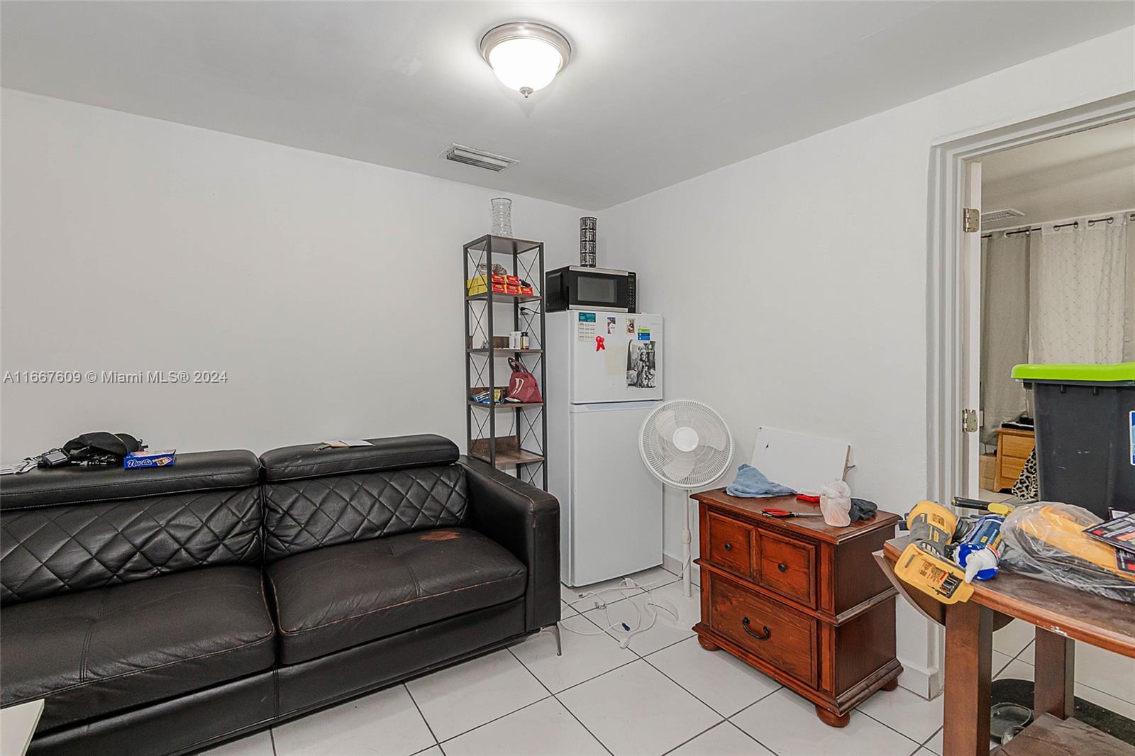 75 E 57th St, Hialeah, Florida image 17