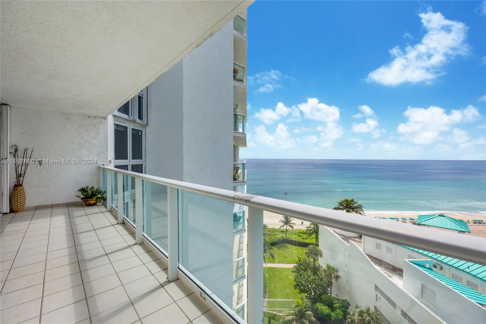 16445 Collins Ave #922, Sunny Isles Beach, Florida image 3