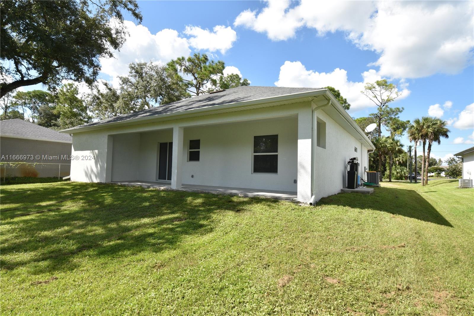 3744 28 Ave Se, Naples, Florida image 7