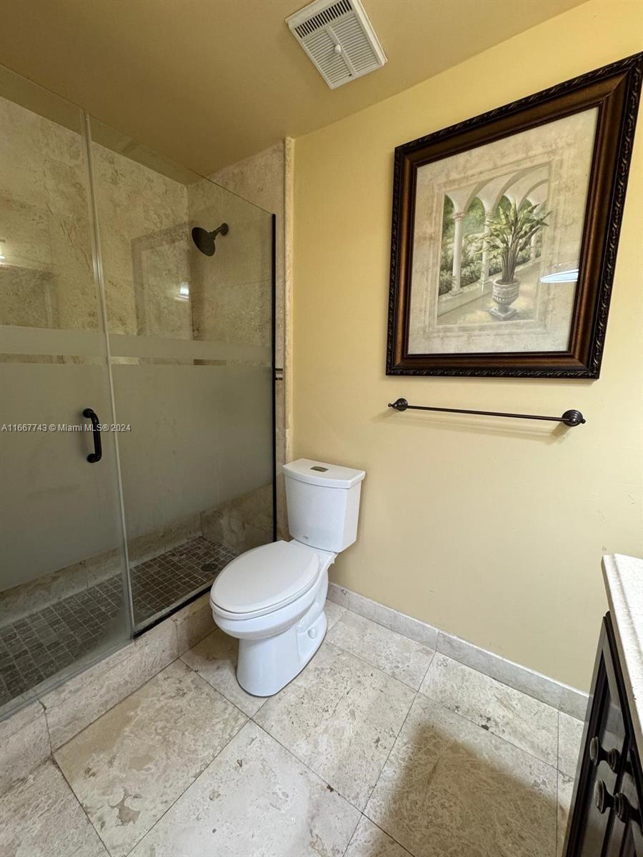 2178 W 60th St #18203, Hialeah, Florida image 18