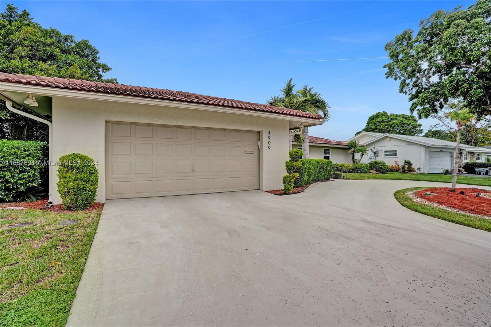 4909 N Travelers Palm Ln, Tamarac, Florida image 7