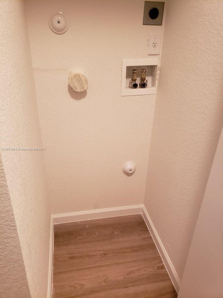 135 SW 6th Ln, Florida City, Florida image 3