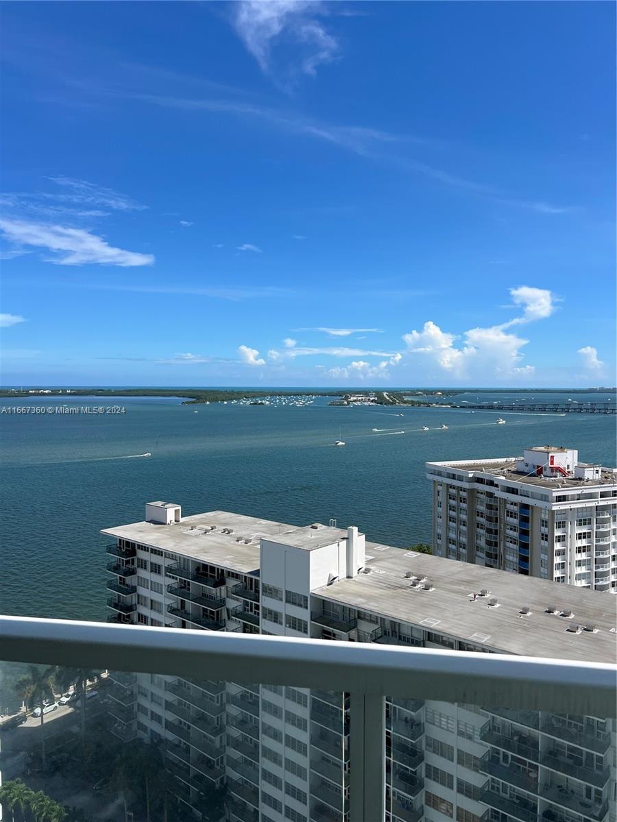 218 SE 14th St #2207, Miami FL 33131